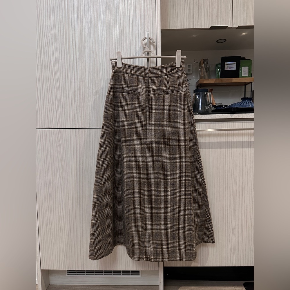 Wool checkered maxi skirt - Picture 3 of 3